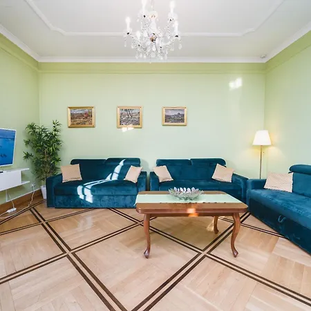 아파트 W Palacu Pod Baranami