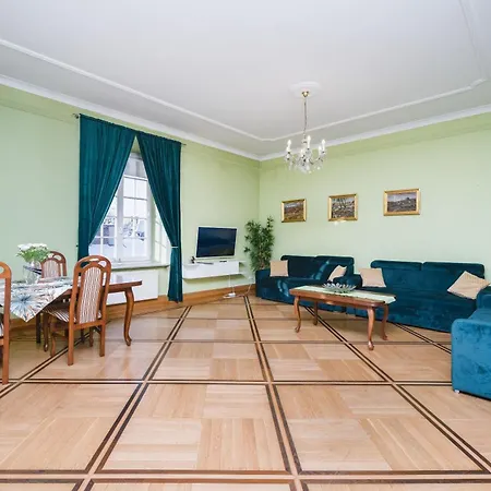 W Palacu Pod Baranami *