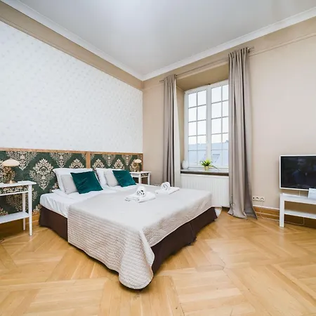 W Palacu Pod Baranami 아파트