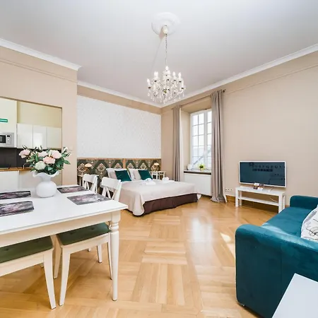 W Palacu Pod Baranami Apartmán