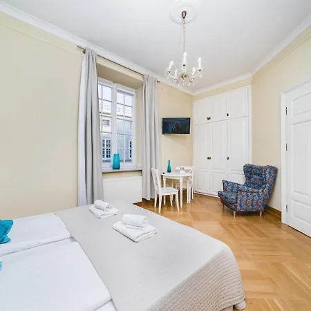 W Palacu Pod Baranami *