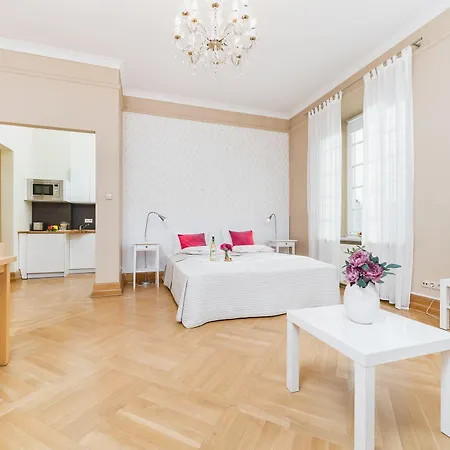 W Palacu Pod Baranami 아파트