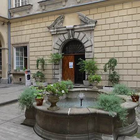 아파트 W Palacu Pod Baranami 크라쿠프