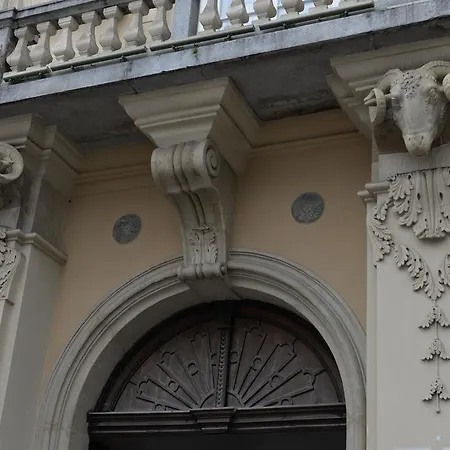 アパート アパルタメンティ W Pałacu Pod Baranami