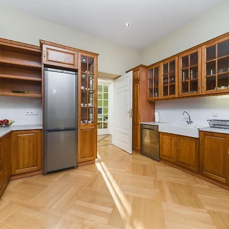 アパルタメンティ W Pałacu Pod Baranami アパート クラクフ